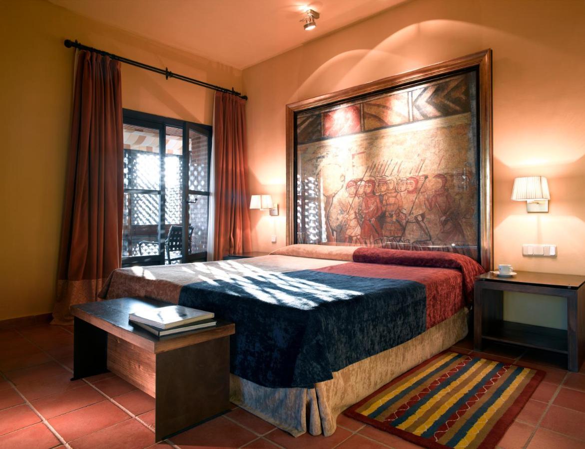 Parador De Trujillo Exteriör bild