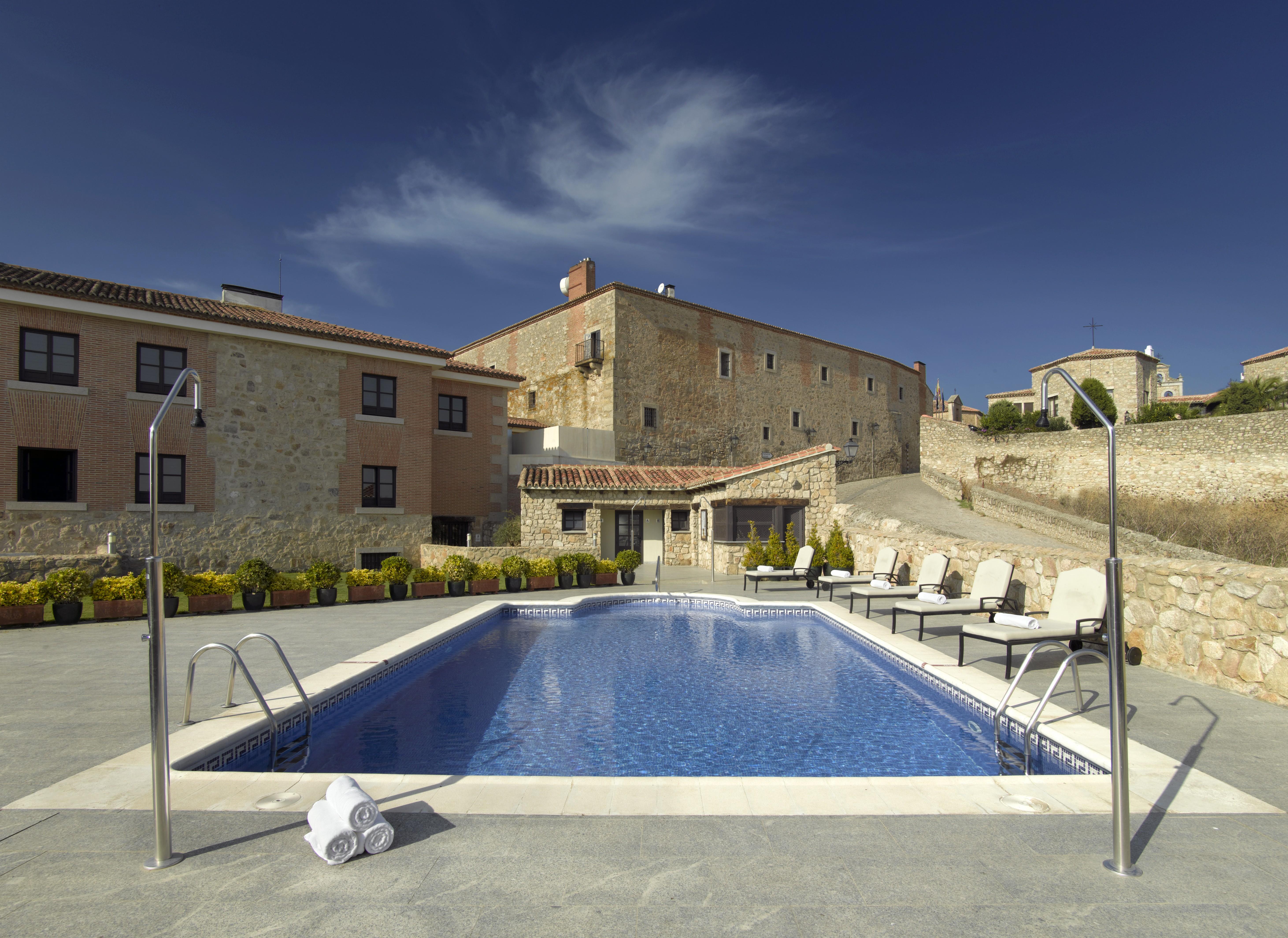 Parador De Trujillo Exteriör bild